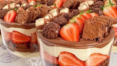 Mousse de Ninho com Brownie e morangos